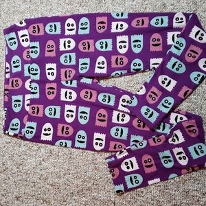 LulaRoe Leggings Ghosts One SIze